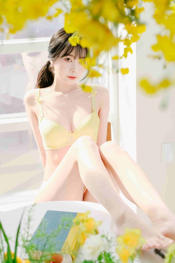 019.[Patreon] Yuna (유나) – Flowers 图 [26P-127MB]